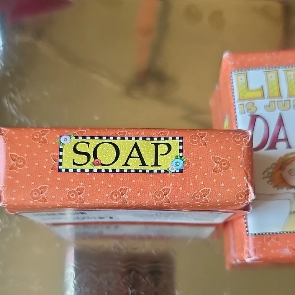 New Vintage Mary Engelbreit Lemon Verbena Bar Soap X 2
